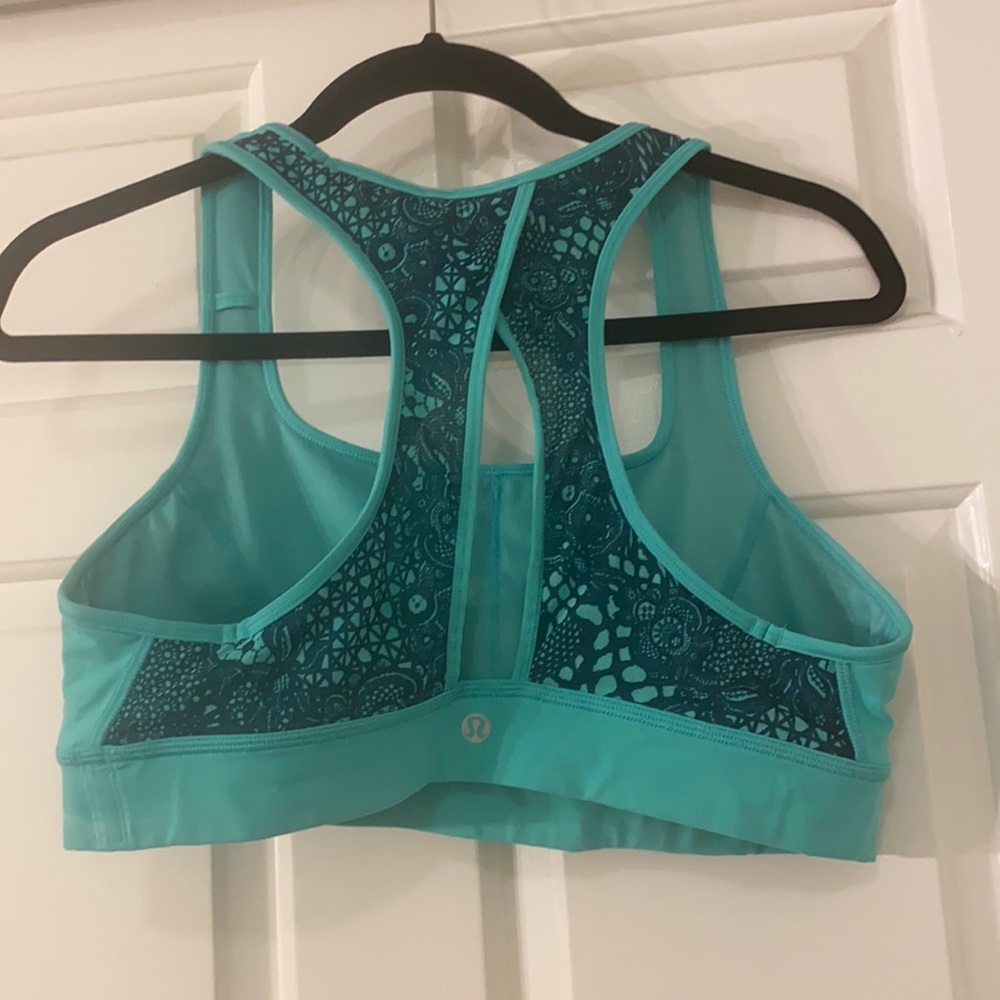 LuluLemon sports bra
